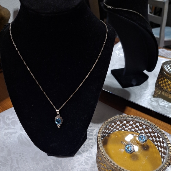 Vintage Sterling Silver genuine Aquamarine 20" necklace and earrings set - Picture 1 of 11